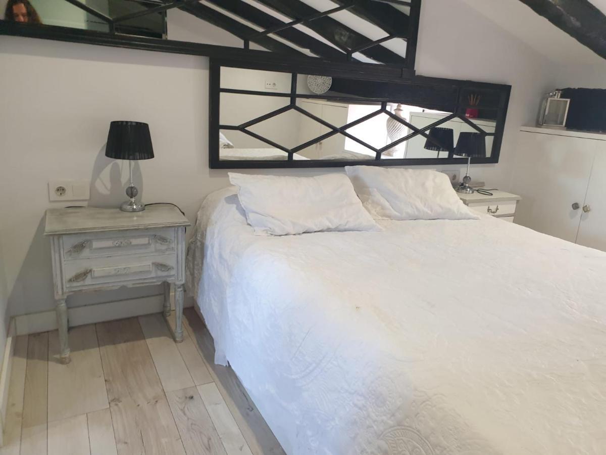 Atico Con Terraza Y Jacuzzi En El Centro Apartment บาเลนเซีย ภายนอก รูปภาพ