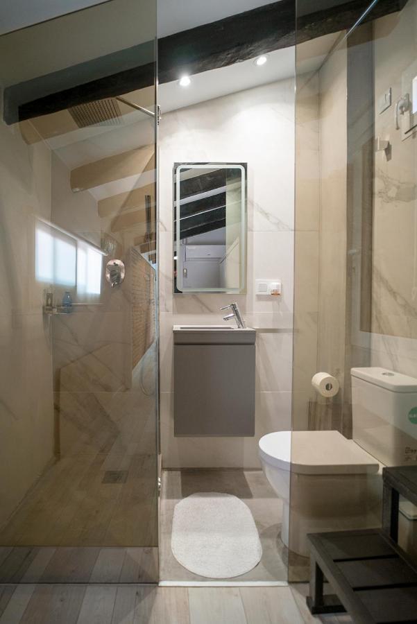 Atico Con Terraza Y Jacuzzi En El Centro Apartment บาเลนเซีย ห้อง รูปภาพ
